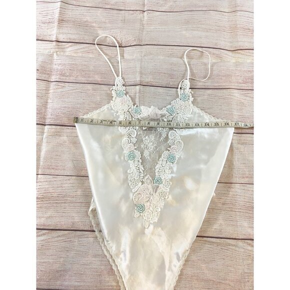 Vintage Victoria Secret GOLD LABEL White Satin And Lace Bridal Teddy - Medium - Picture 7 of 11
